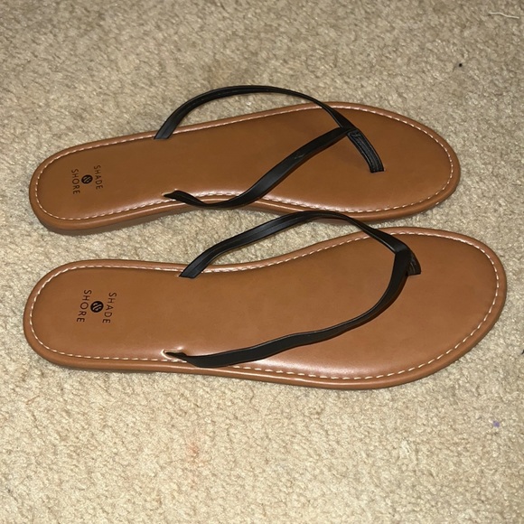 shade & shore flip flops